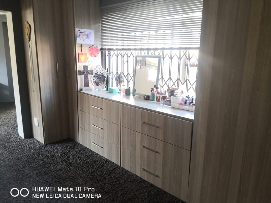 4 Bedroom Property for Sale in Vaalpark Free State